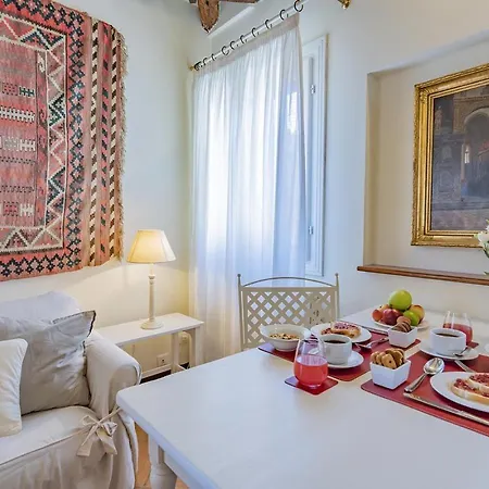 Lo Squero 3 Apartment With Balcony In Dorsoduro Venice Room photo